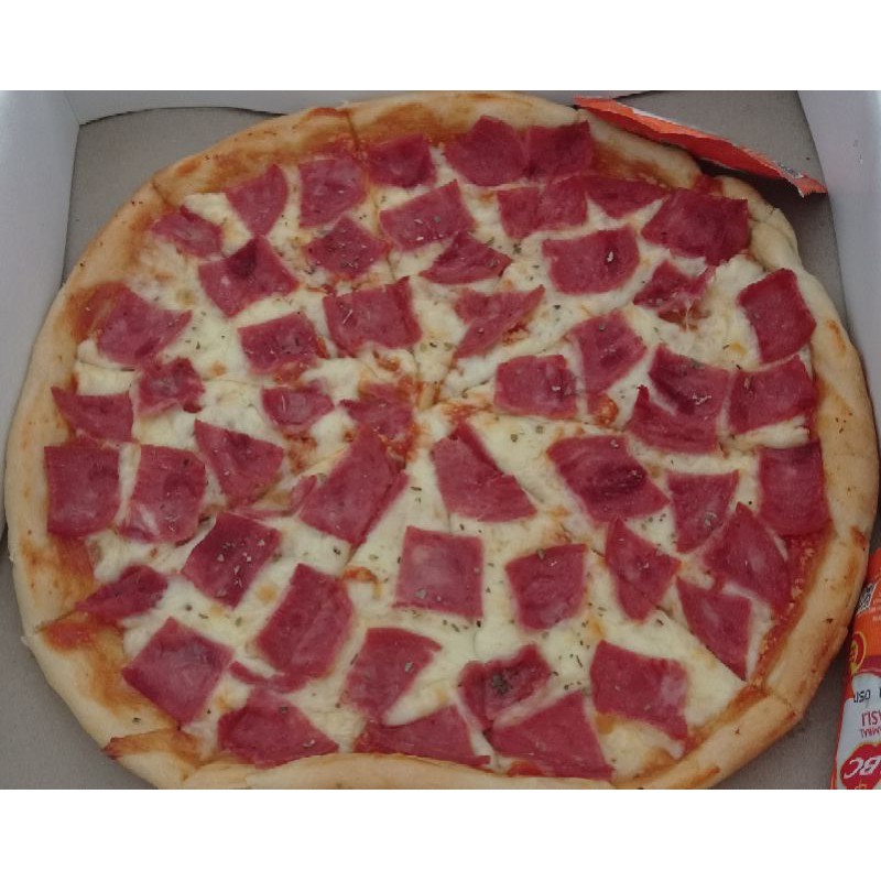 

Pizza frozen large mozarella smoked beef