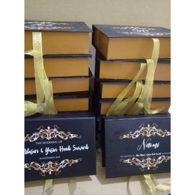 Box Bridesmaid satu paket box, paperbag &  card bridesmaid 28x18x6