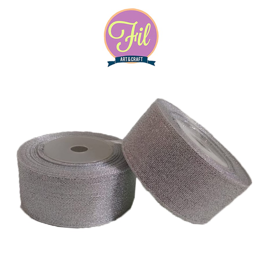 

Pita Satin Silver Kasar 1.5 inch / Pita Kain 1.5" / Pita Satin 1.5inch