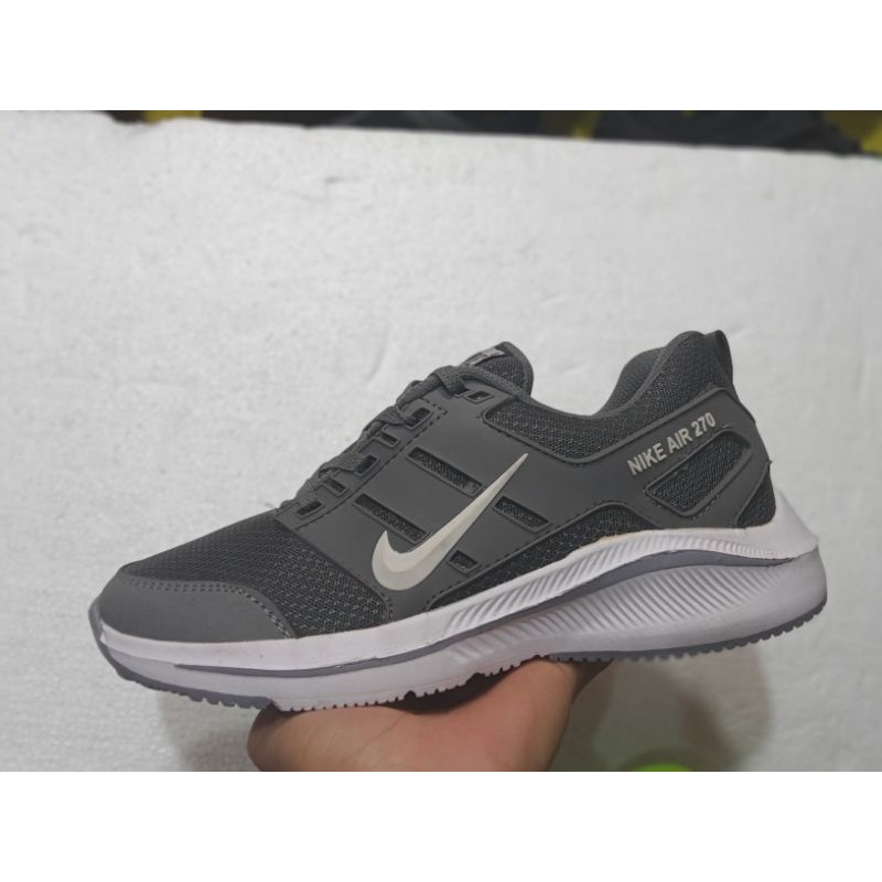 Sepatu Sneaker Nike Spatu sport running,Sepatu Olaraga pria wanita