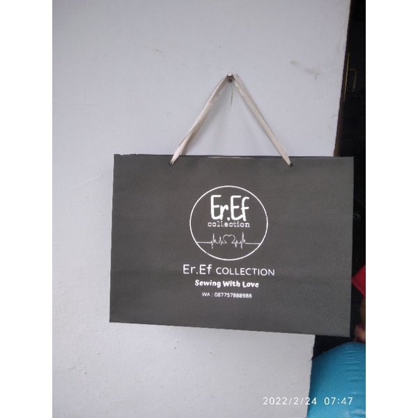 

paperbag hitam 37x17x27