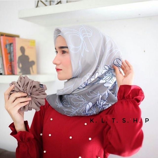 SCHRUNCHIE CEPOL HIJAB