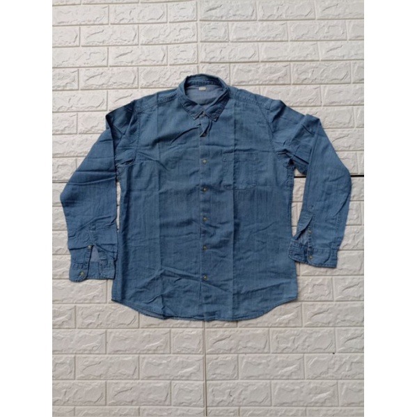 Uniqlo denim shirt