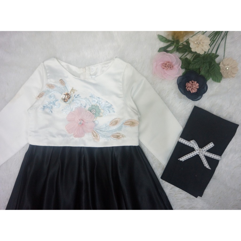 Nywan Apparel Baju muslim Gamis satin Anak perempuan 2019301 Termasuk Hijab untuk usia 1,2,3,4,5,6,7,8,9,10,11,12 tahun-4