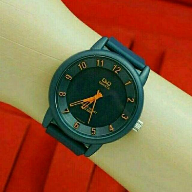 Best Seller Jam Tangan Wanita Rubber QQ QnQ Q&Q Original