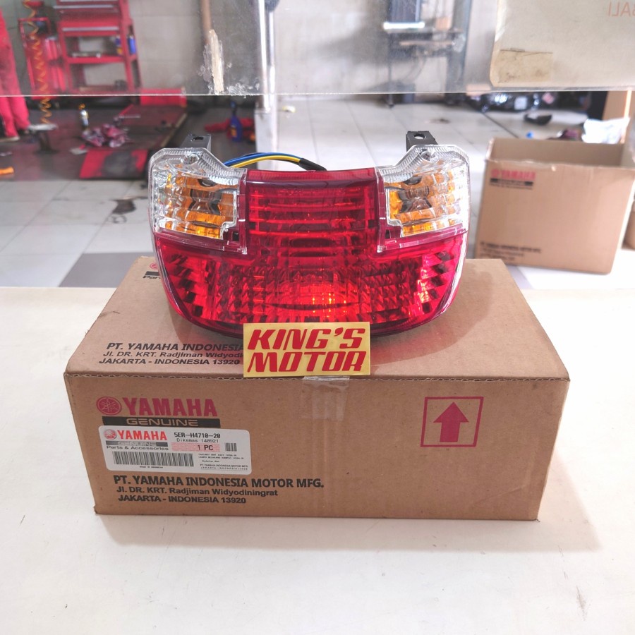 LAMPU STOP BELAKANG VEGA R LAMA PNP FIZR FORCE 1 SCORPIO 5ER H4710-20