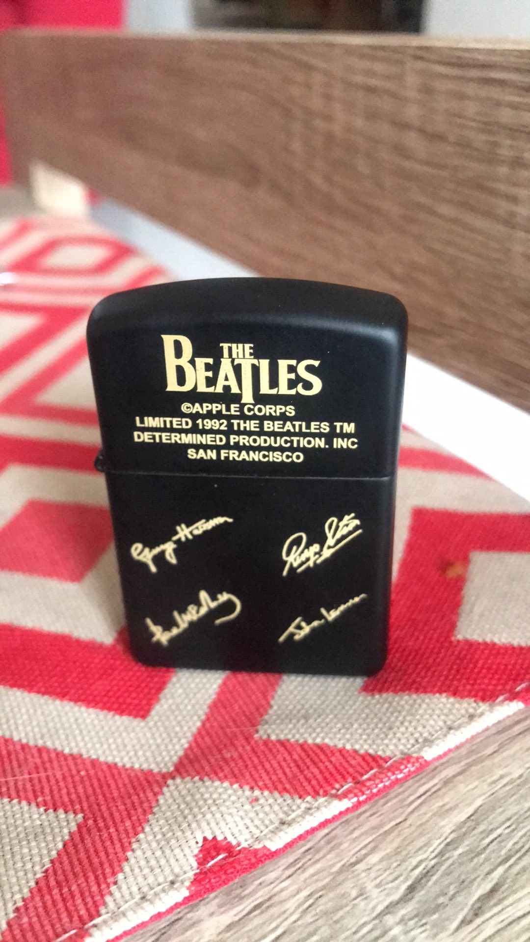 Zippo Grafir Ukir The Beatles,lengkap Dgn Ttd