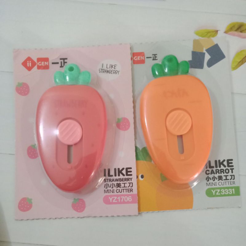 

Mini Cutter Bentuk Strawberry Dan Wortel