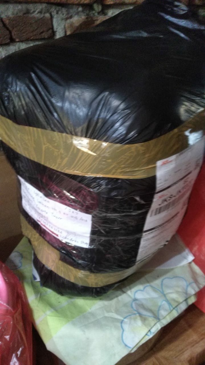 Guling Dacron Yuki Asli Bonus Sarung Guling