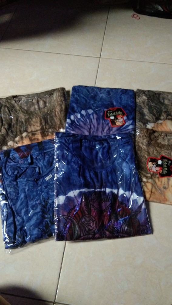 Ecer Kaos Abstrak, Motif Banyak, Kaos Wayang, Kaos Jogja, Kaos Batik, Kaos Pekalongan, Kaos Dewasa