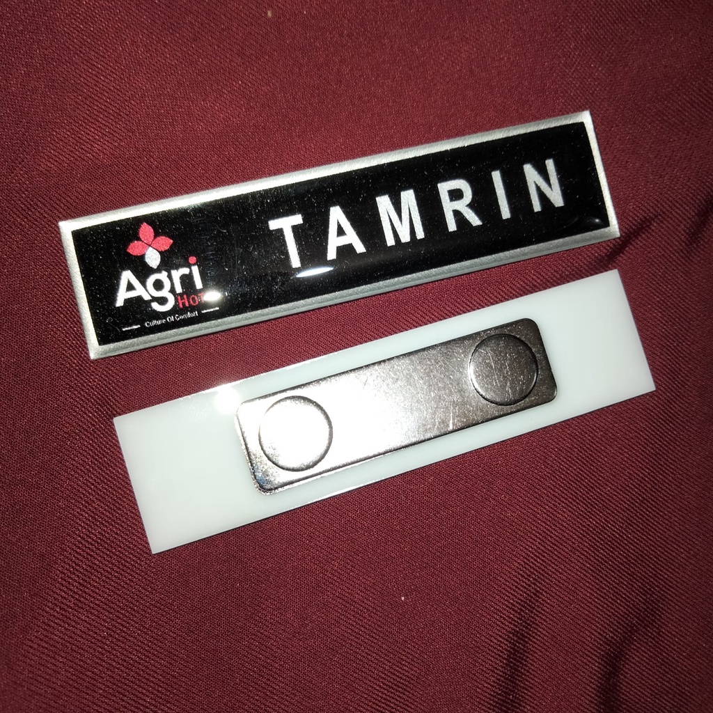 

Papan nama dada akrilik resin / warna silver magnet