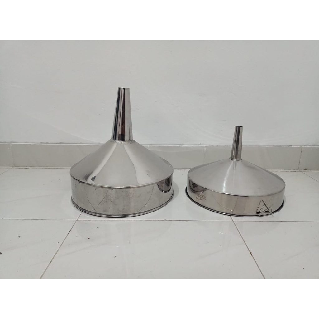 Corong Minyak Bahan Stainless Bbm