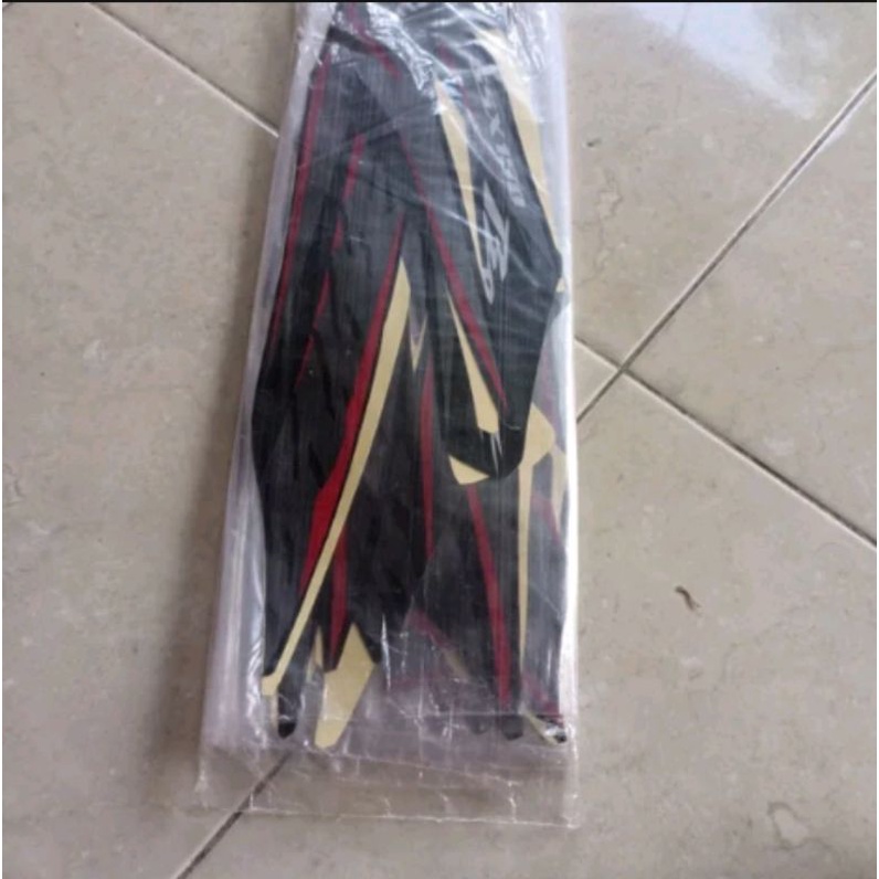 STRIPING STIKER LES BODY SUZUKI GSX BANDIT 150 FULL HITAM