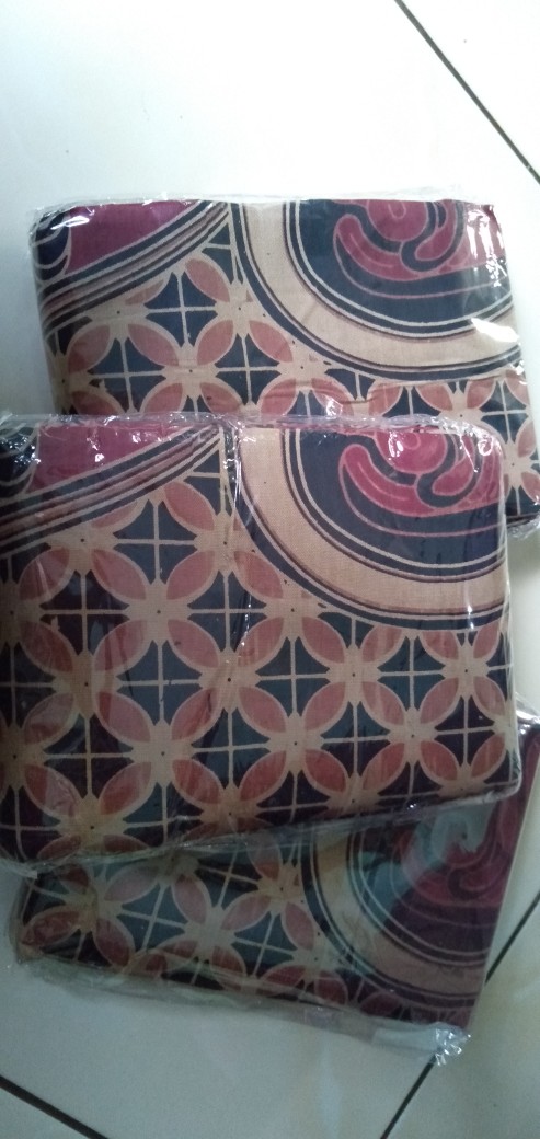 Batik Motif Untir Etnik Dan Embos Pekalongan