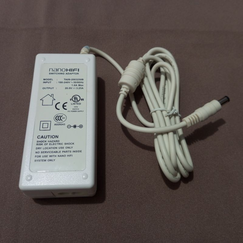 ADAPTOR/CATUDAYA/POWERSUPPLY NANO HIFI POLYTRON OUTPUT 20V DC 3,25A ORIGINAL