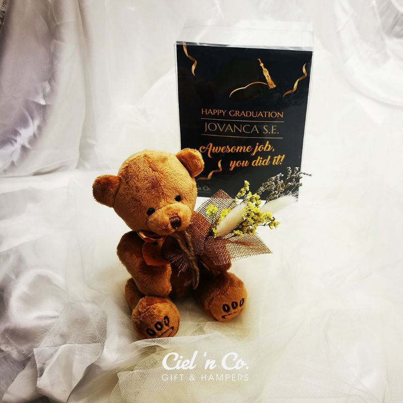 

bunga kering / kado graduation / boneka / kado anniversary