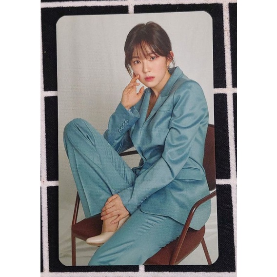 (WTS/WTT) Red Velvet Redvelvet - Irene Photocard (PC) Benefit Season Greeting Greetings SG 2020