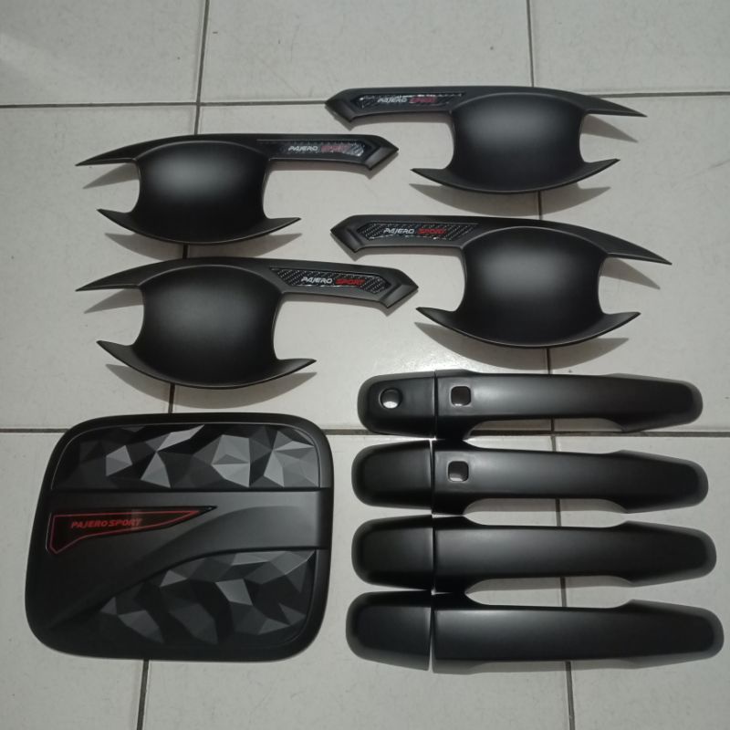 outer handle tank cover bensin Hitam doff all new Pajero sport