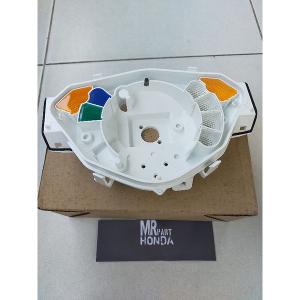 Cover dudukan Speedometer REVO 100 (37212KVR601)