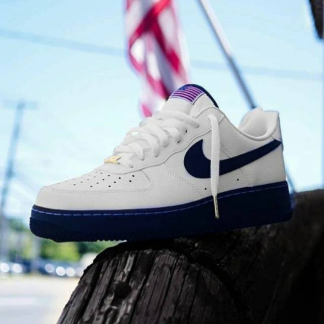 Nike Air Force 1 07 LV8 Usa Flag 