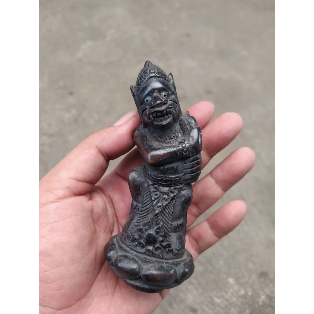 Deder keris Ukiran gaya bali Finising plituran