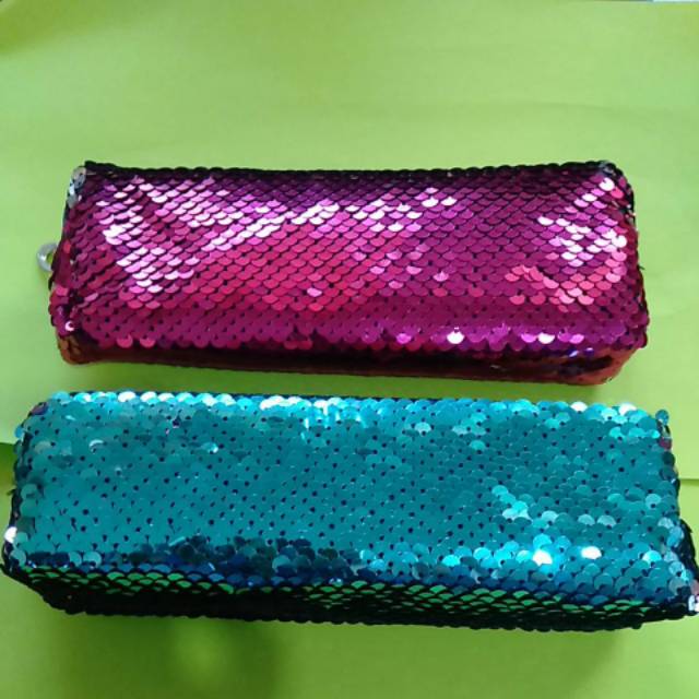 

Kotak Pensil 2 Sisi Warna