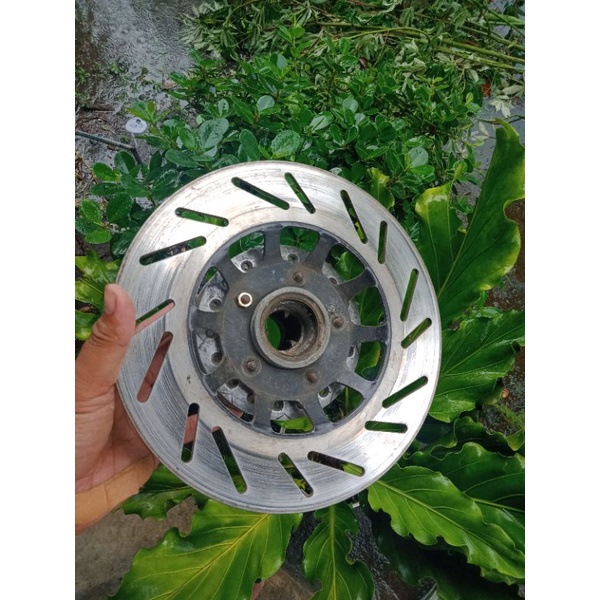tromol depan gl100 set piringan baut 5