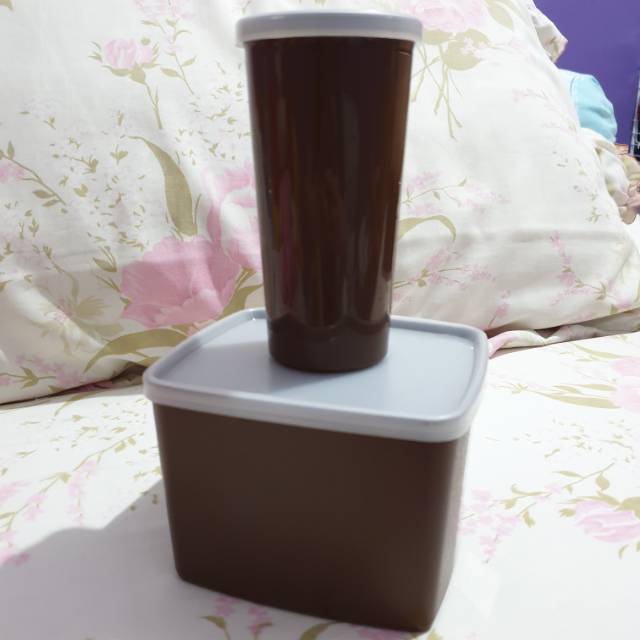 Tempat makan dan botol minum Tupperware ORI