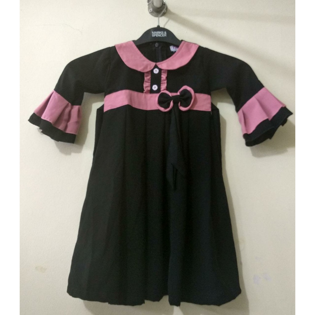 Gamis Anak Syar'i Hitam Lengan Panjang Kombinasi Merah Muda + Jilbab Adem Murah