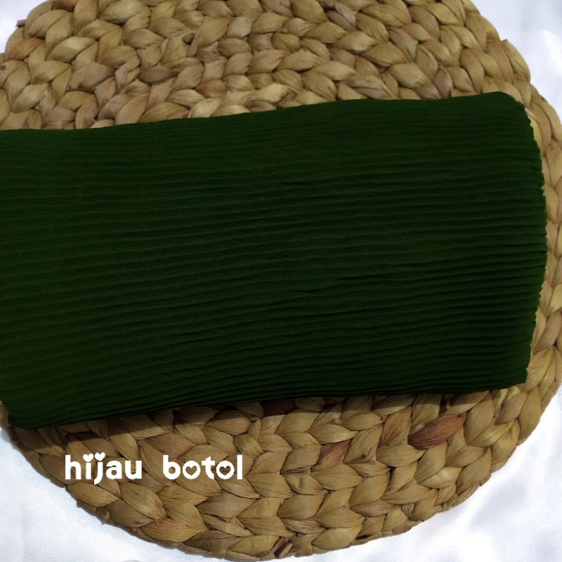 [PART1] UMAMA PLEATED SHAWL PASHMINA PLISKET / PRISKET CERUTY ARMANY-Hijau botol/ emerald