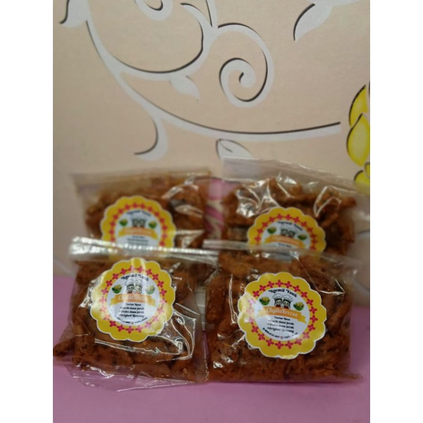 

USUS CRISPY PEDAS DAUN JERUK
