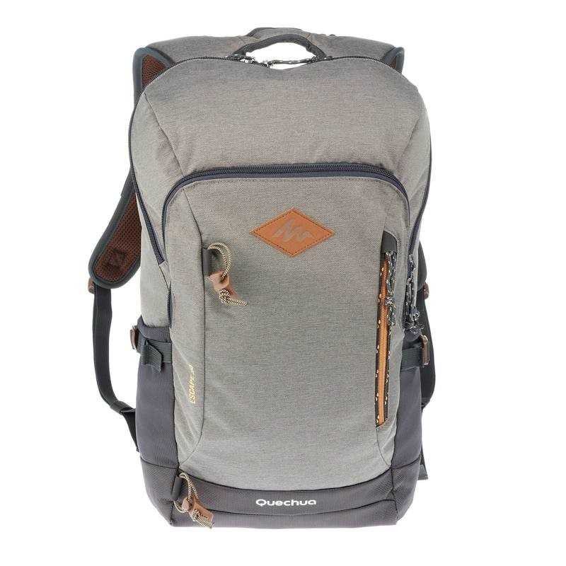 quechua escape 20 litre backpack