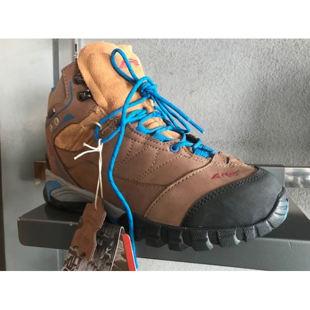 Sepatu Rei Silverback