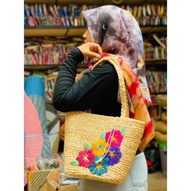 tas enceng ember sulam