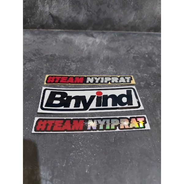 STICKER TEAM NYIPRAT STICKER TEAMNYIPRAT CUTTING