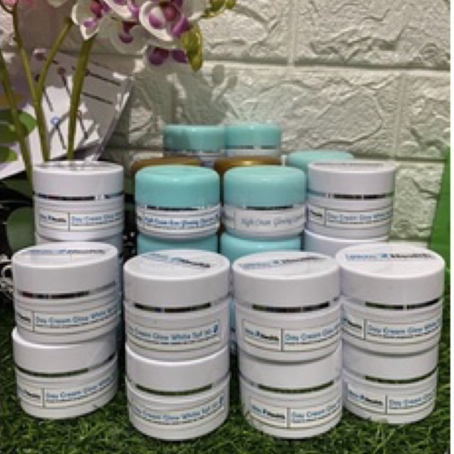 krim wajah glowing super whitening cream dokter