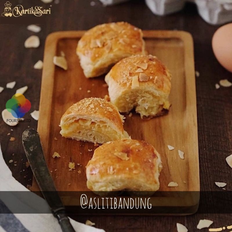 

Bolen Durian Keju Kartikasari Asli Ti Bandung - Bollen Kartika Sari Bandung Oleh Oleh Bandung by aslitibandung