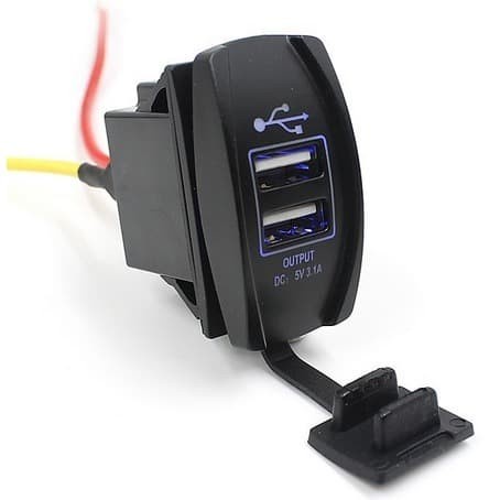 YCCPAUTO USB Charger Motor Mobil 2 Port USB Input DC 12 - 24 Volt