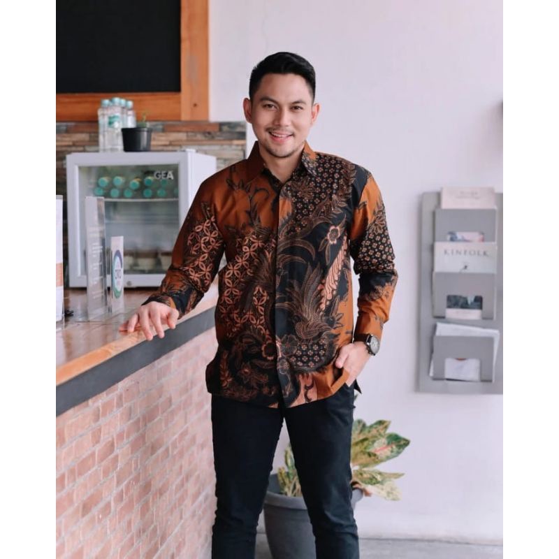 Kemeja Batik Pria Lengan Panjang Modern Bahan Katun Lapis Furing Halus / Batik Solo Sragenan