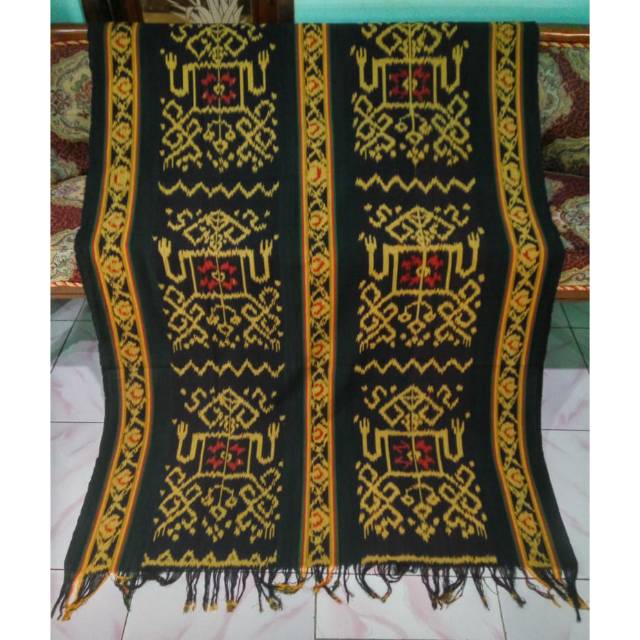 Kain Tenun Blanket hitam emas motif katak terbaru