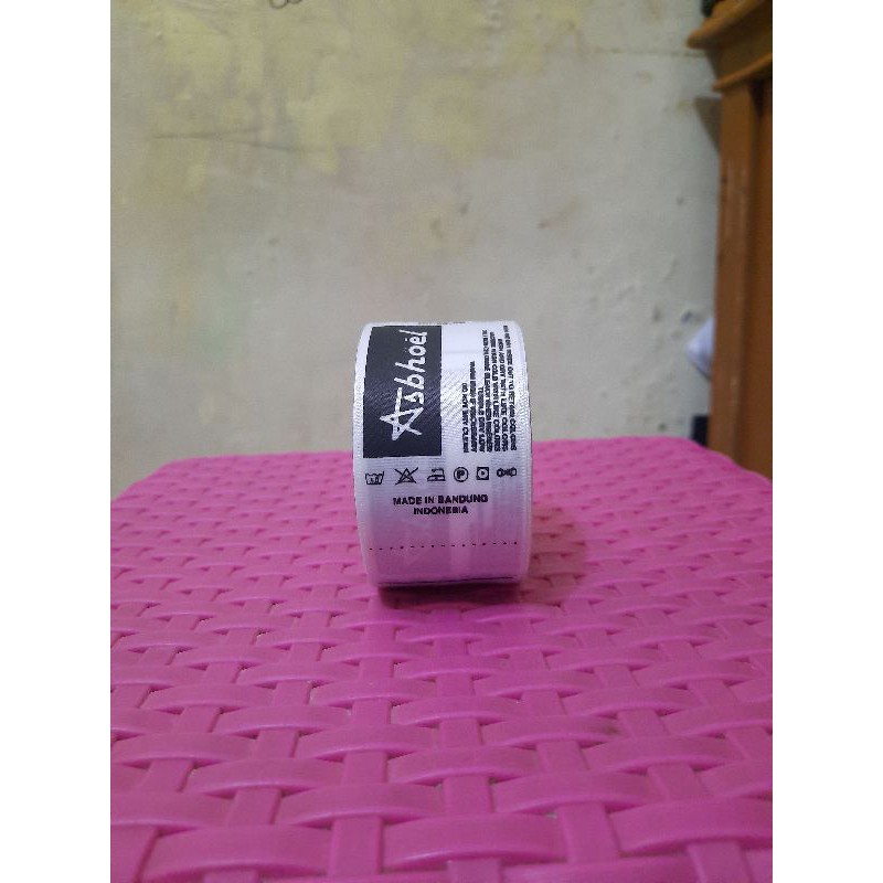 

Label Baju dan Hijab Satin 3-5cm (2-4 Hari Jadi)