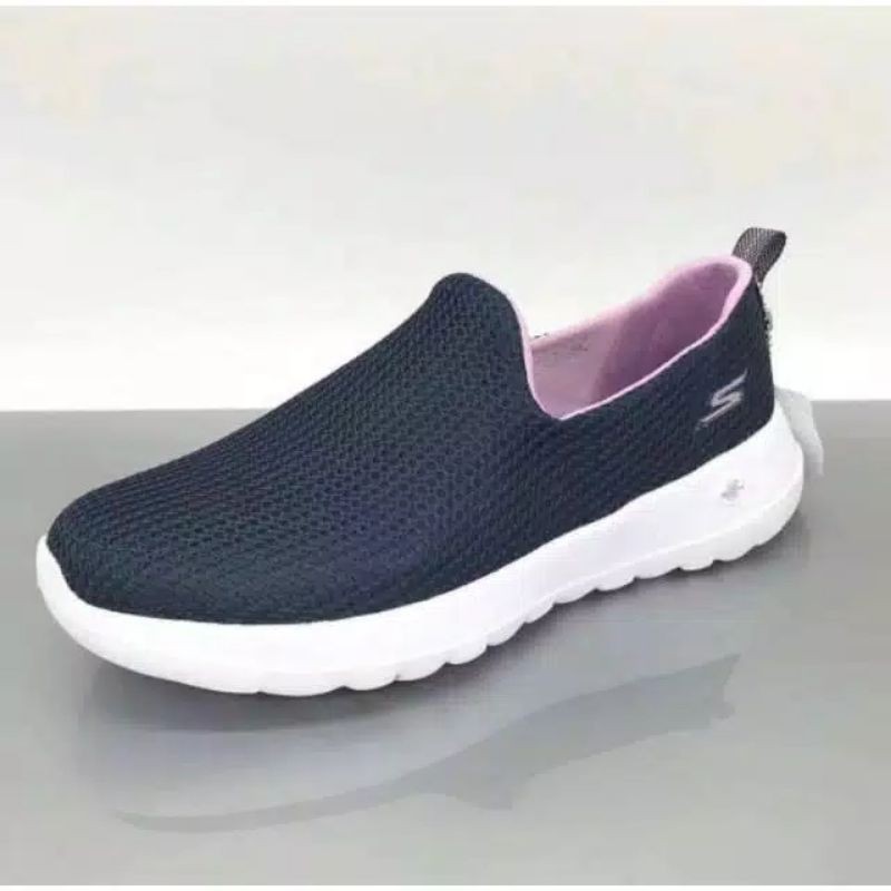 Sepatu Skechers Gowalk Joy Piece Women