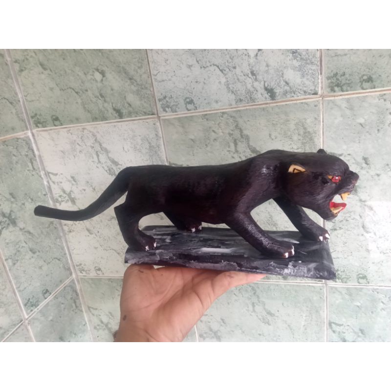 macan kumbang kayu