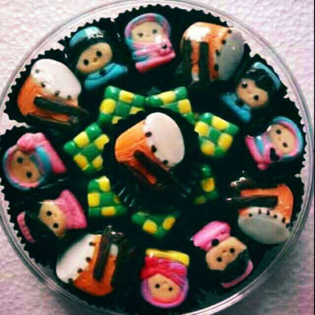 

Coklat karakter lebarannya