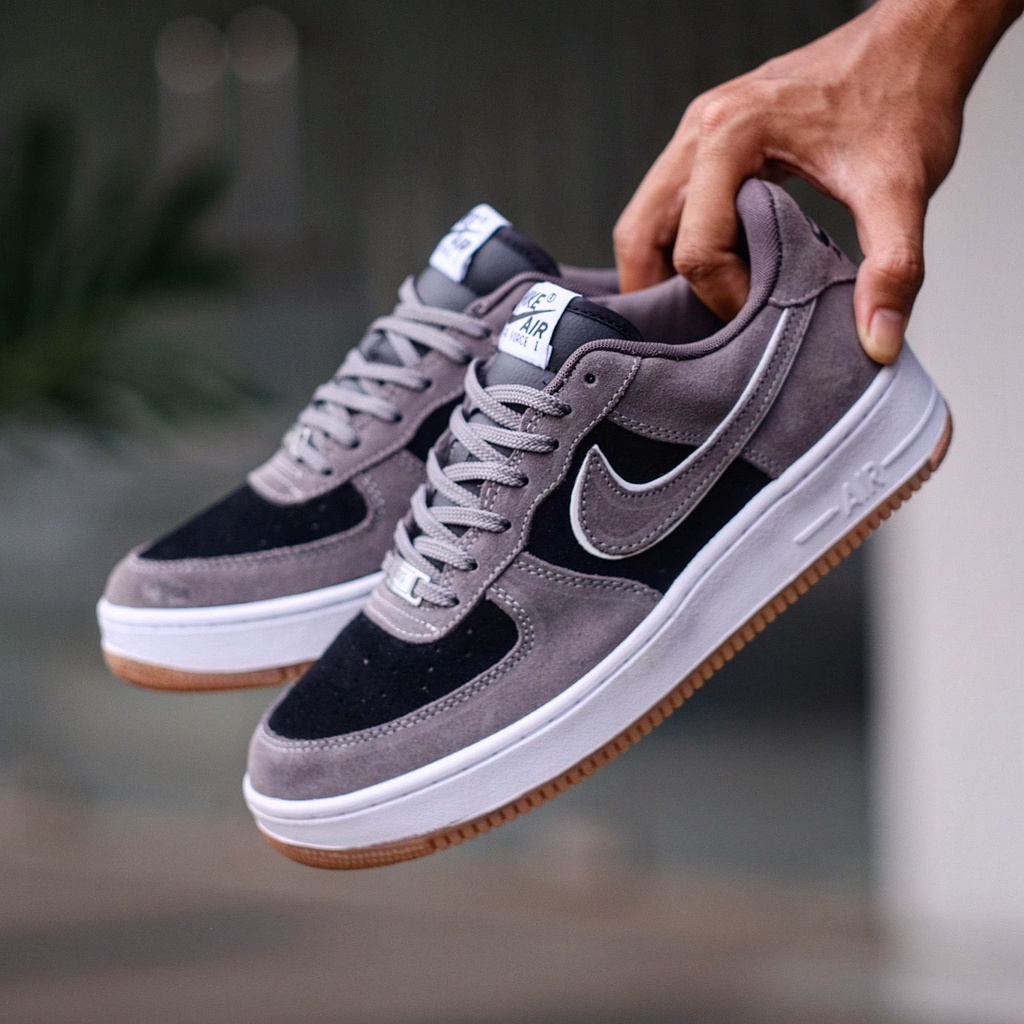 Nike Air Force 1 Low Suede Wolf Grey Gum