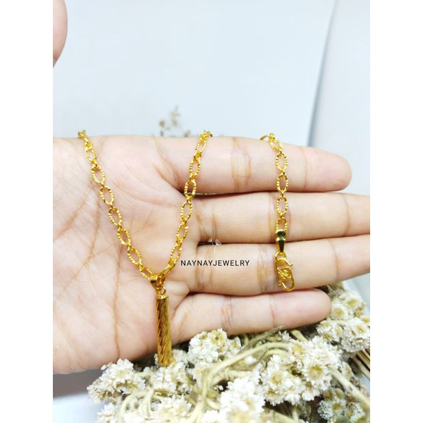 Kalung donat ukir &amp; Liontin koin