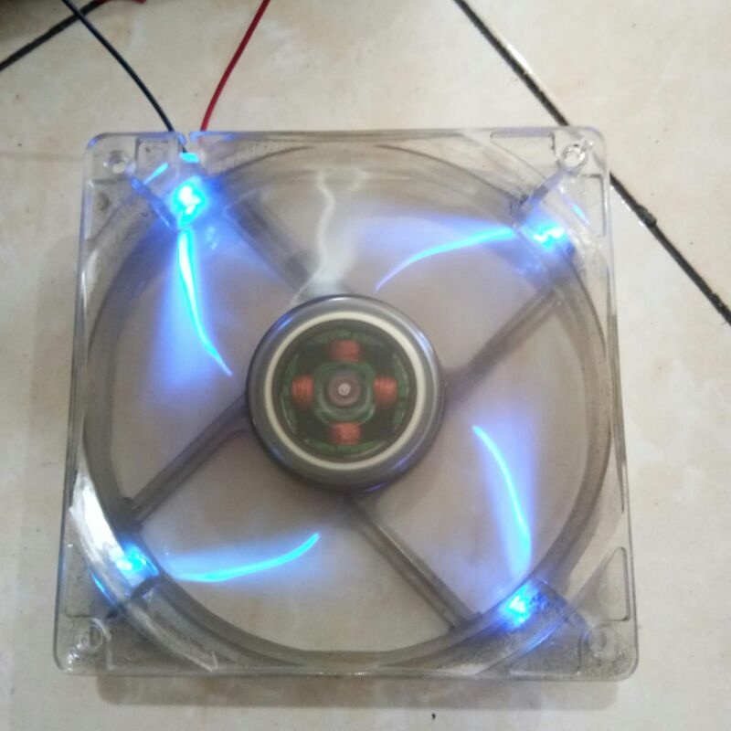 kipas pendingin 12v 12x12cm LED. Jamin hidup