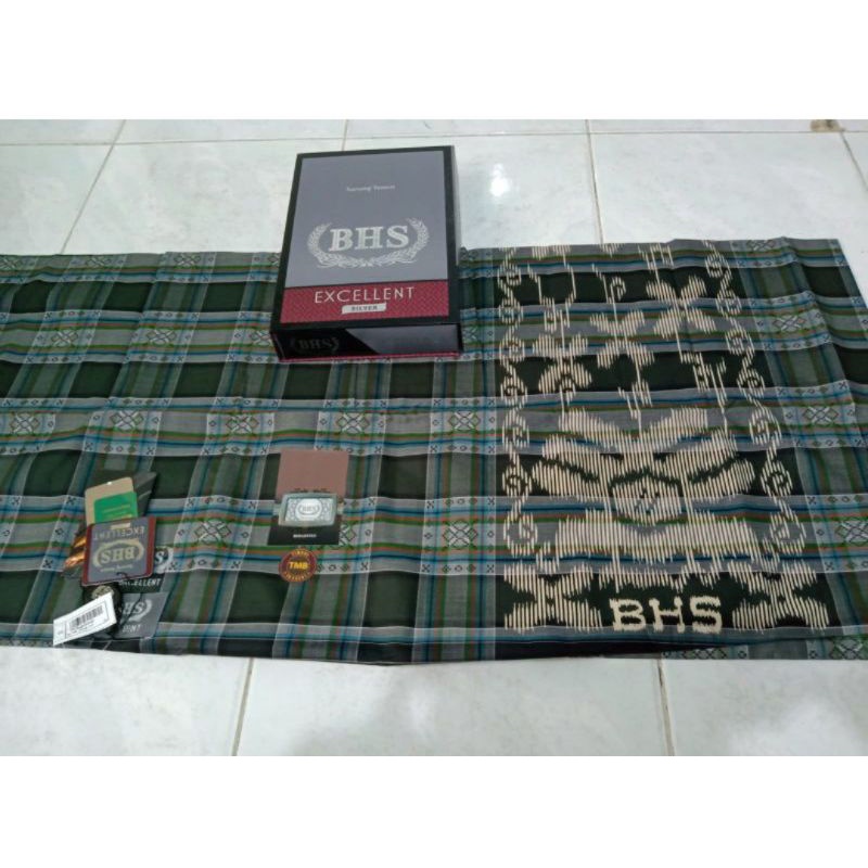 Sarung BHS Kotak Jadul TMB Timbul Kembang Original Bahan mesres adem