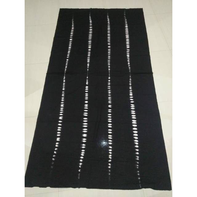 Kain shibori hitam garis handmade original