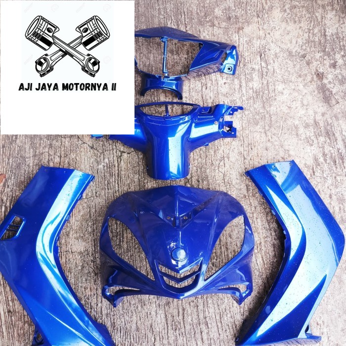 cover batok kepala plus dasi dan sayap jupiter mx